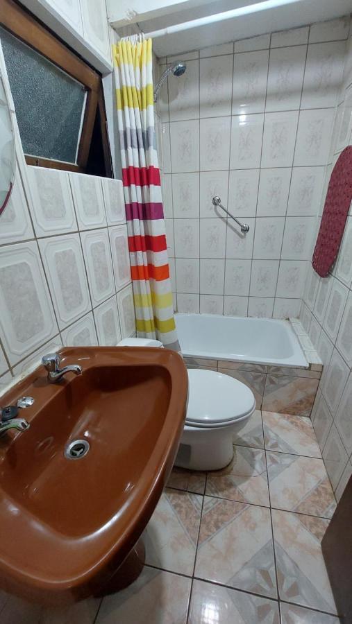 Hospedaje Familiar Пунта Аренас Екстериор снимка